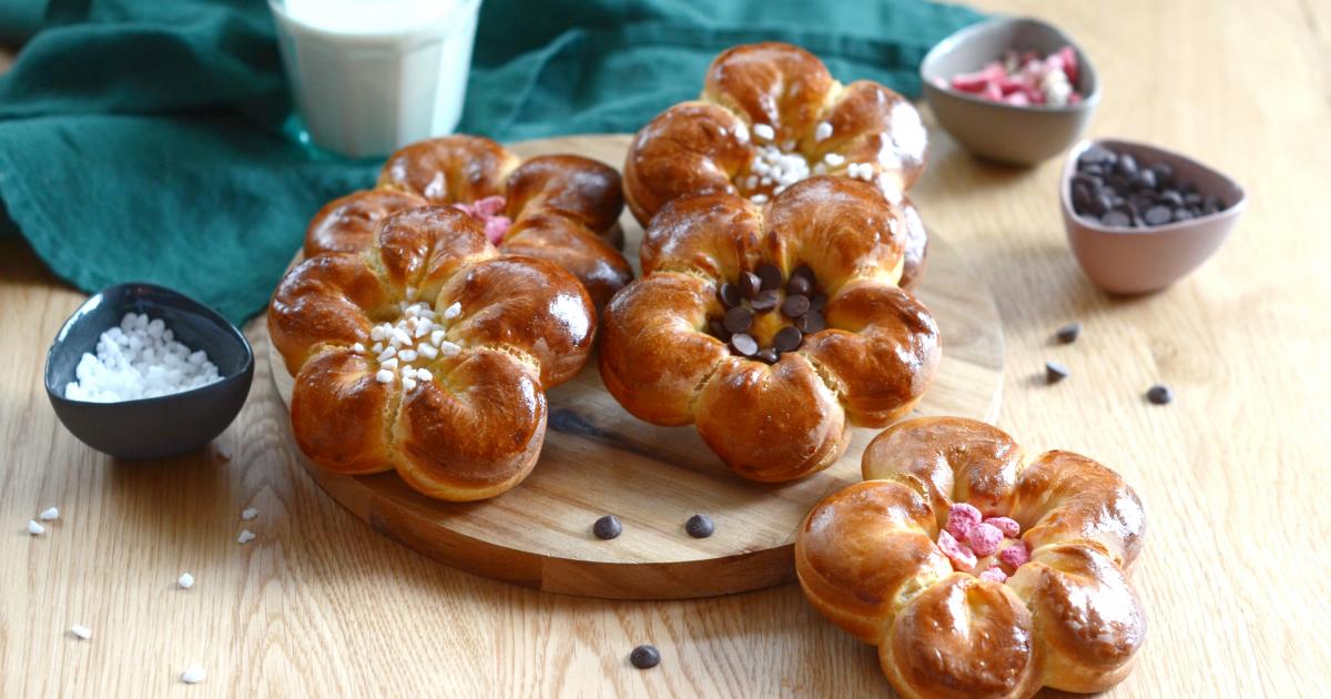 Recette Petites brioches en forme de fleurs en vidéo 750g