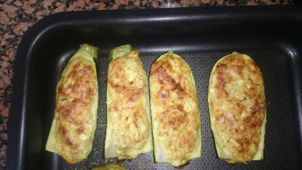 Recette - Courgettes farcies à la chair à saucisse | Notée 4.2/5