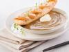 Soupe de lentilles, tartine de foie gras et crème à la muscade