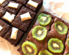 Brownie au chocolat et au kiwi