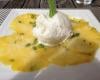 Carpaccio d'ananas sucre mentholé et glace noix de coco