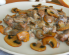 Sauté de lapin au roquefort et aux champignons