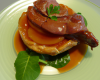 Tatin de cuisse de canard confite navet au miel et fromage blanc aux herbes