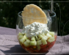 Verrine de tomates, concombre et pignons de pin à la mousse de ricotta