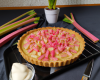 Tarte à la rhubarbe à la crème vanillée