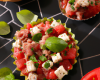 Tartare de thon, concombre, tomate , feta et basilic