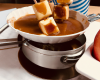 Fondue au pommes et caramel en chaud et froid