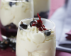 Verrine de mousse de citron au cassis