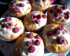 Muffins roses au chocolat blanc et framboises