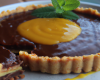 Tarte chocolat gingembre, coulis de mangue