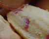 Madeleines aux fraises séchées