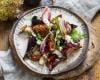 Salade d'endives rouges, betterave, mesclun, figues et noix de pecan