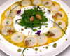 Carpaccio de noix de Saint Jacques et poires vinaigrette aux algues