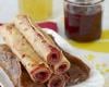 Crêpes chocolat et vanille confiture de framboises et marmelade de citrons Bonne Maman®