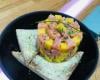 Tartare de saumon fumé à la mangue et toasts au beurre de citron vert