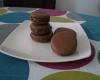 Macarons au chocolat rochers praliné