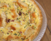 Quiche au chaource, émincés de bacon et gésiers