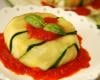 Courgettes au chèvre frais en Charlotte, coulis de poivron rouge au basilic