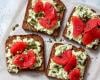 Tartines avocat, cottage cheese et pomelo