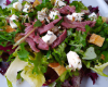 Salade : mesclun, chèvre chaud, viande des grisons