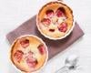 Minis clafoutis aux fraises, confit de pétales de roses, vanille et ricotta