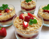 Verrines à la crème pâtissière aux fraises et crumble