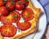 Tarte feuilletée tomates et roquefort