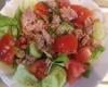 Salade de concombre, tomates et thon