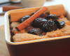 Cobbler aux prunes et pain d'épices