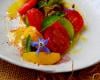 Salade de tomates multicolores, caviar d'aubergines au basilic