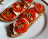 Le toast de tomate et chèvre