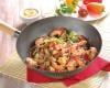 Wok de topinambours, gambas et sauce salsa piquante