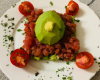 Tartare de tomate, avocat et sa chiffanade de seranno