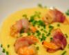 Polenta crémeuse au mascarpone et crevettes au lard