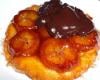 Tatin de bananes, sauce au chocolat