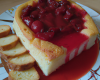 Charlotte aux lichis et coulis de fruits rouges