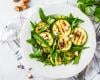 Salade de courgettes grillées, roquette et noisettes