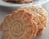 Les petits biscuits sablés à la noix de coco et à la cannelle