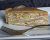 Gâteau de crêpes spéculos, pommes et caramel au beurre salé