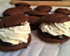 Whoopies au chocolat et à la chantilly