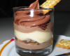 Verrine à la pâte de calisson sur un croquant chocolat