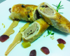 Nems au confit de canard cylindres de poires sauce roquefort