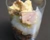 Verrine chic, crumble de noisette compotée de poires et dés de foie gras