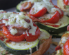 Tartines toastées de tomates et courgettes au fromage de chèvre