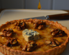 Tarte aux noix, roquefort et miel