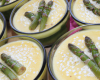 Petits flans d'asperges vertes au bain-marie