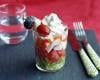 Verrine salade, tomates, bâtonnets Saveur Coraya et chantilly Chavroux