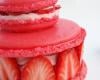 Religieuse macarons complétement fraise