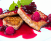 Escalopes de foie gras poêlées sauce aux framboises