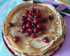 Gâteau de crêpes à la pêche et cerises